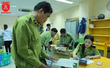Thu giữ hàng vạn bao thuốc lá lậu vận chuyển bằng đường bưu điện